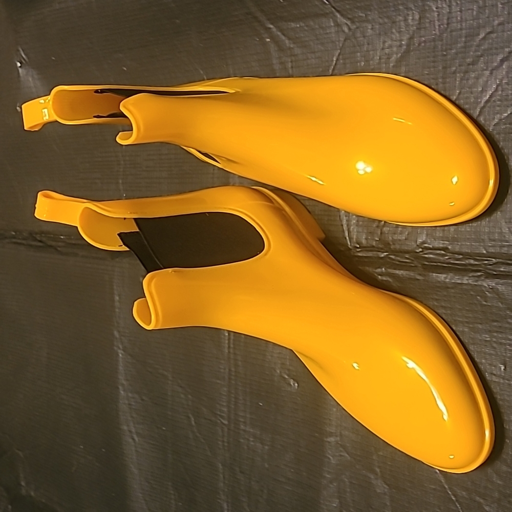 Yellow Ankle Rainboots Size 42